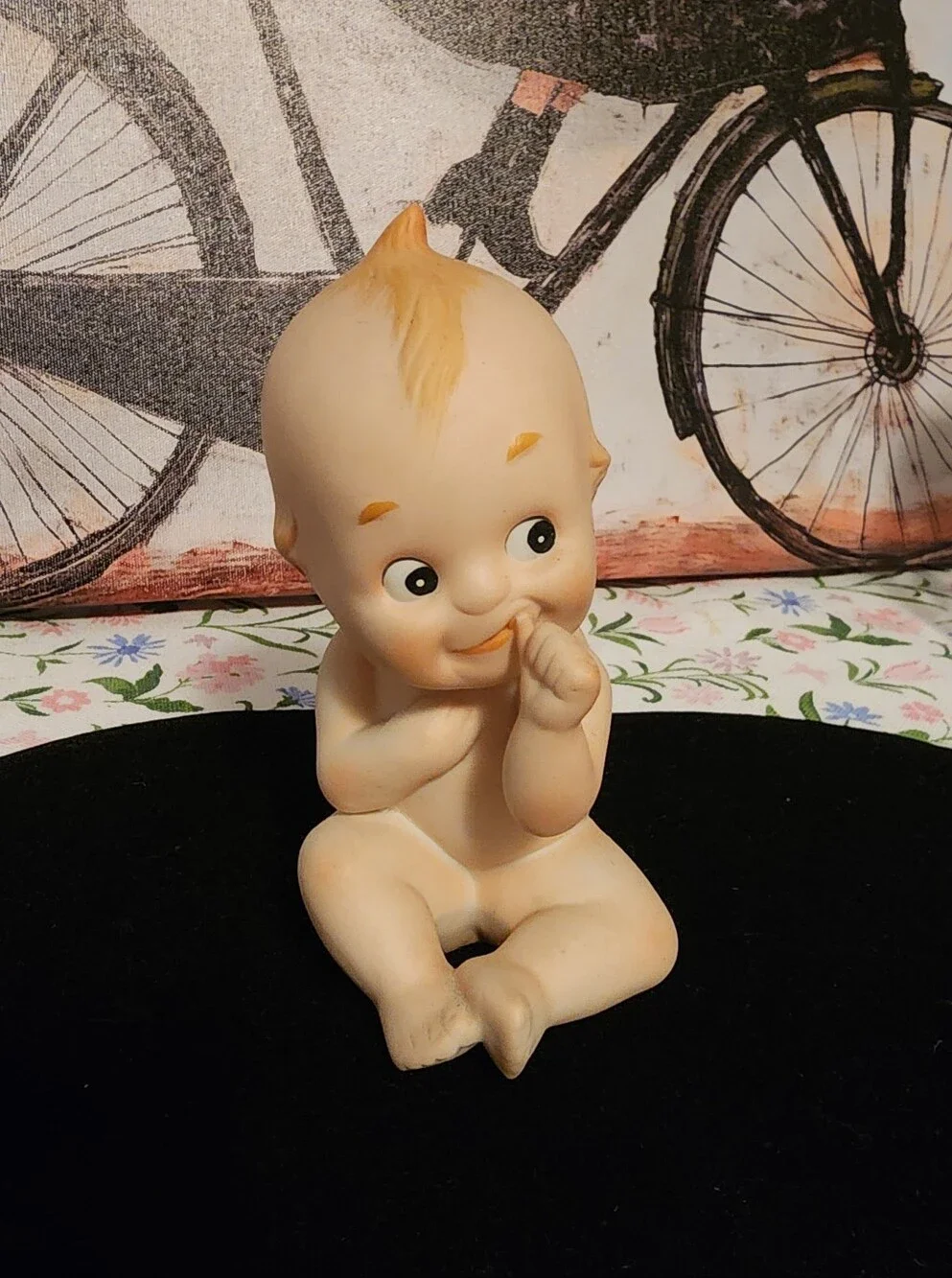 Vintage-Style Beige Baby Figurine  Cute Sitting Nursery Decor